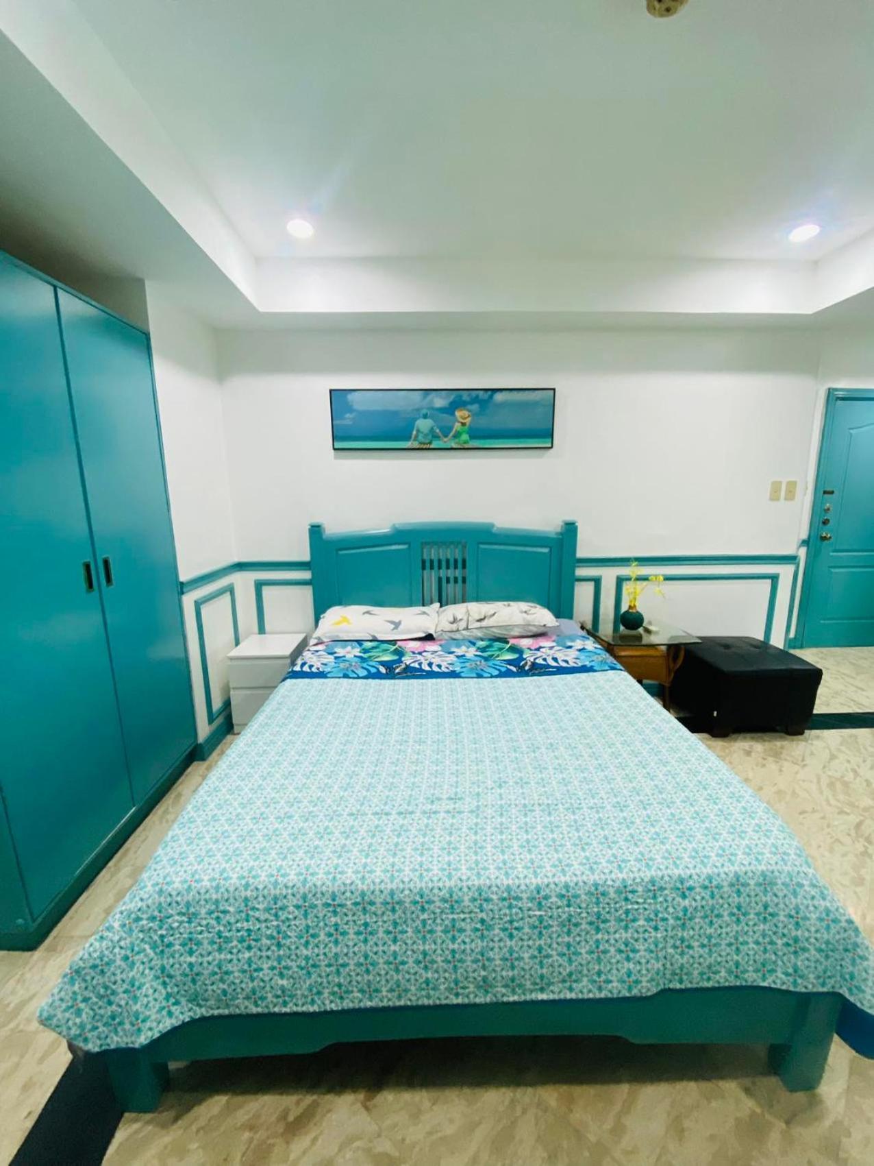 Sea View Apartment